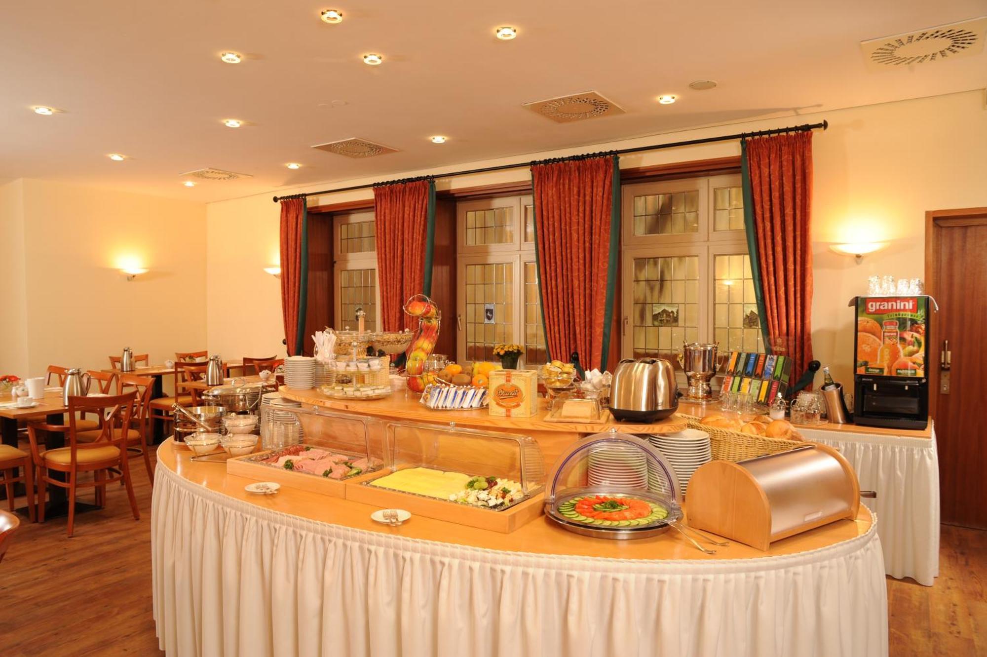 Celler Hof Hotel Eksteriør billede